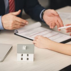 Immobilienmakler